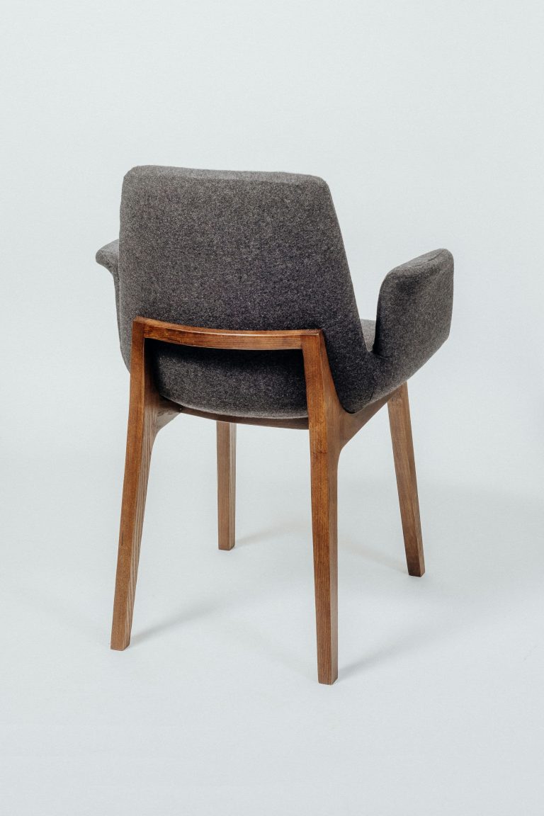 Escabar Chair