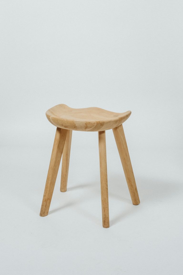 Saddler Stool(2)